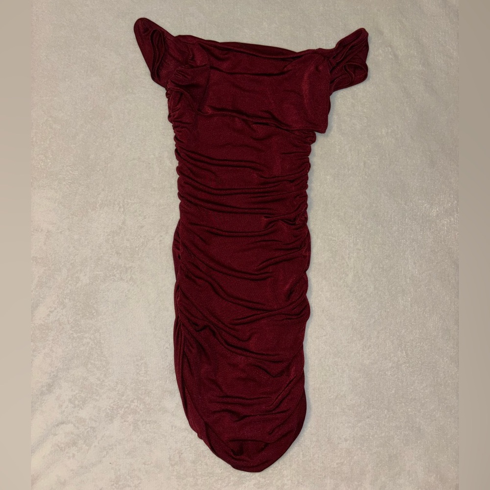 woman’s hollister dress